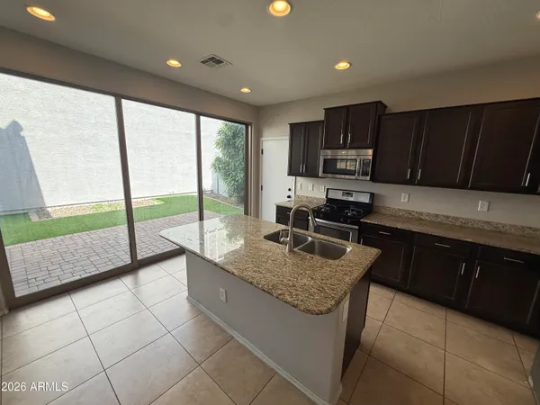 $2,450 | 3448 South Wren Drive, Gilbert, AZ 85297