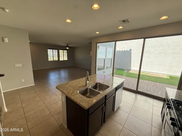 $2,450 | 3448 South Wren Drive, Gilbert, AZ 85297