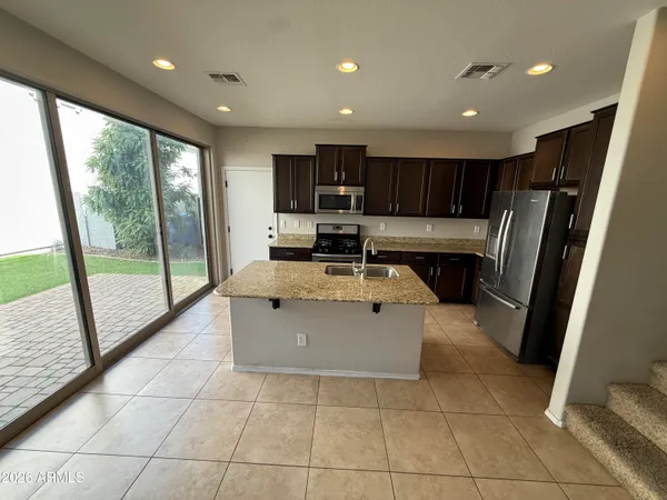 $2,450 | 3448 South Wren Drive, Gilbert, AZ 85297