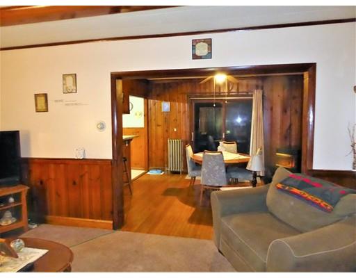 68 Beauchamp Street Springfield, MA 01107 - Photo 5 of 29 Gallery Image 5