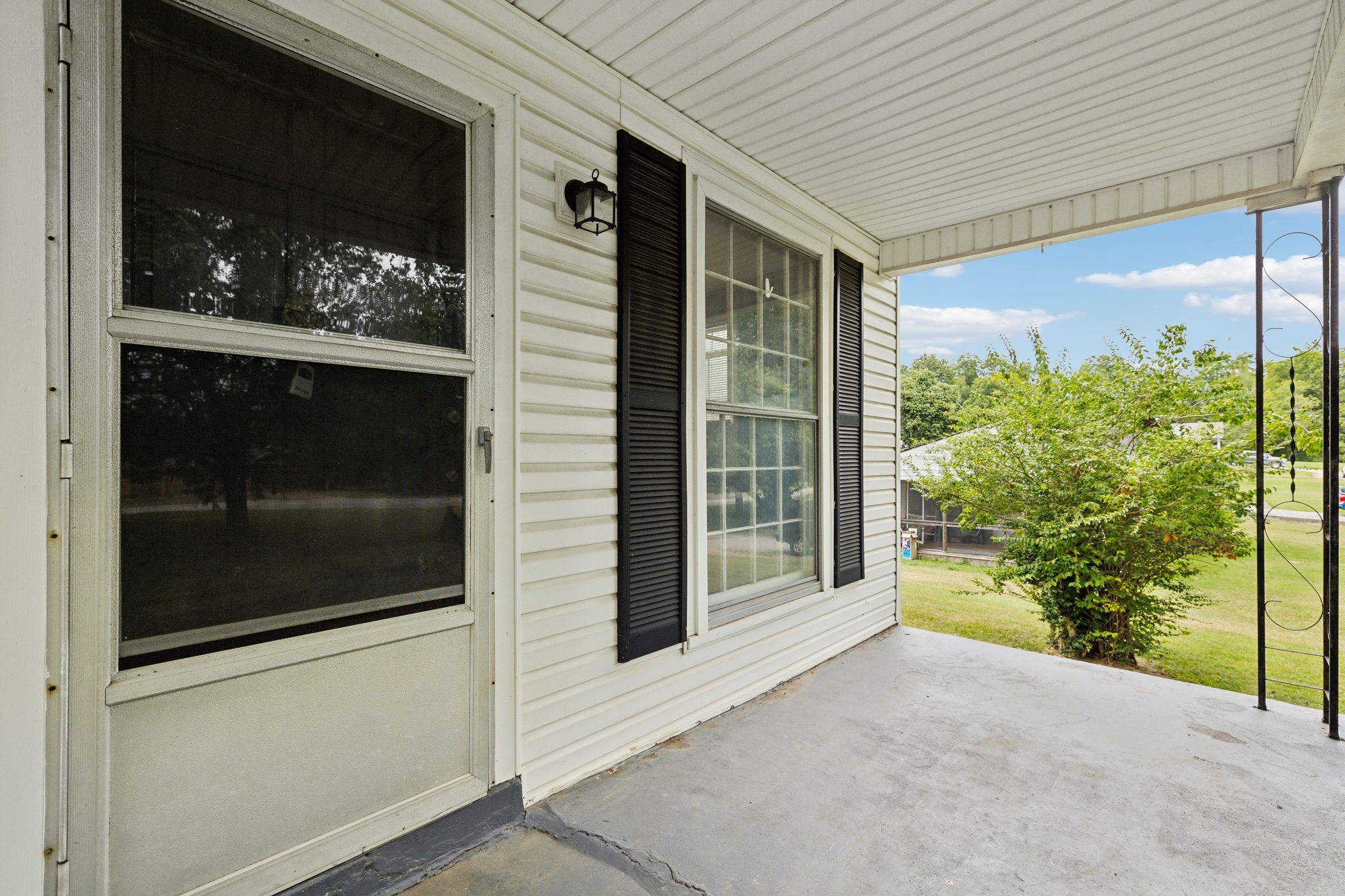 659 Lock 4 Road Gallatin, TN 37066 - Photo 4 of 27 Gallery Image 4