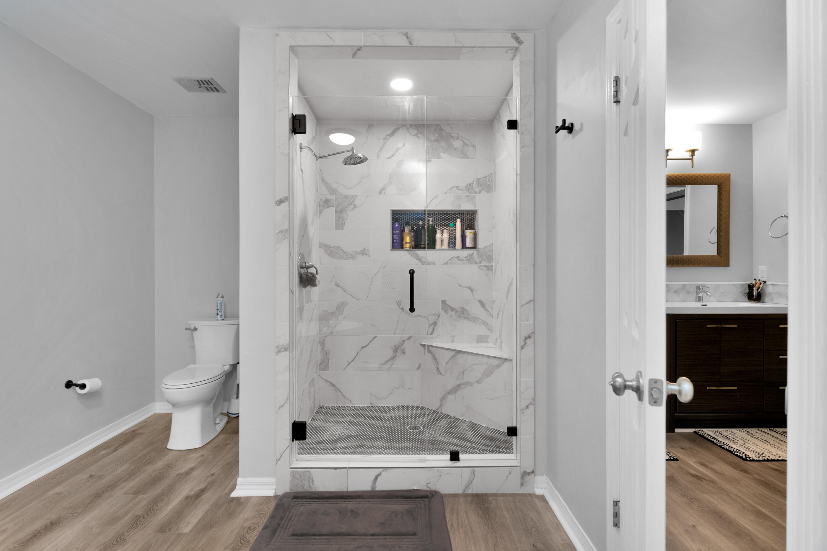 708 Caribbean Way Niceville, FL 32578 - Photo 34 of 42 a bathroom with a sink a toilet and shower