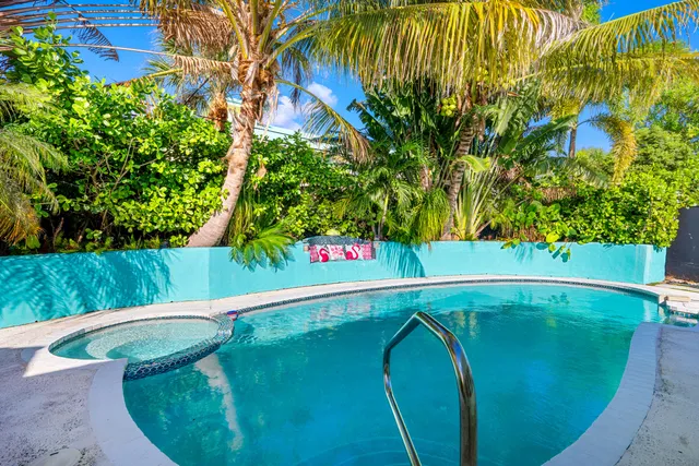 $669,000 | 113 Park Lane East, Hypoluxo, FL 33462