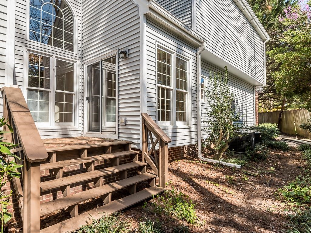 2001 Treverton Place Raleigh, NC 27609 - Photo 28 of 31 Photo 28