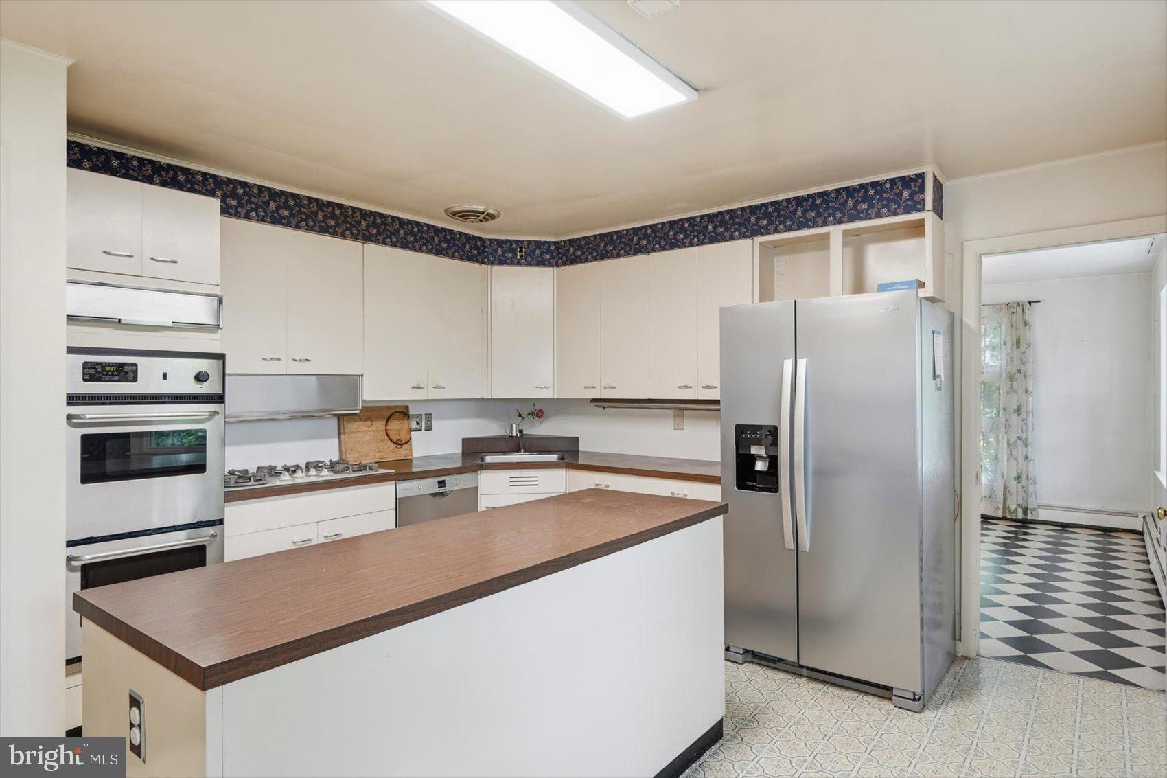 2703 Steele Road Baltimore, MD 21209 - Photo 24 of 34