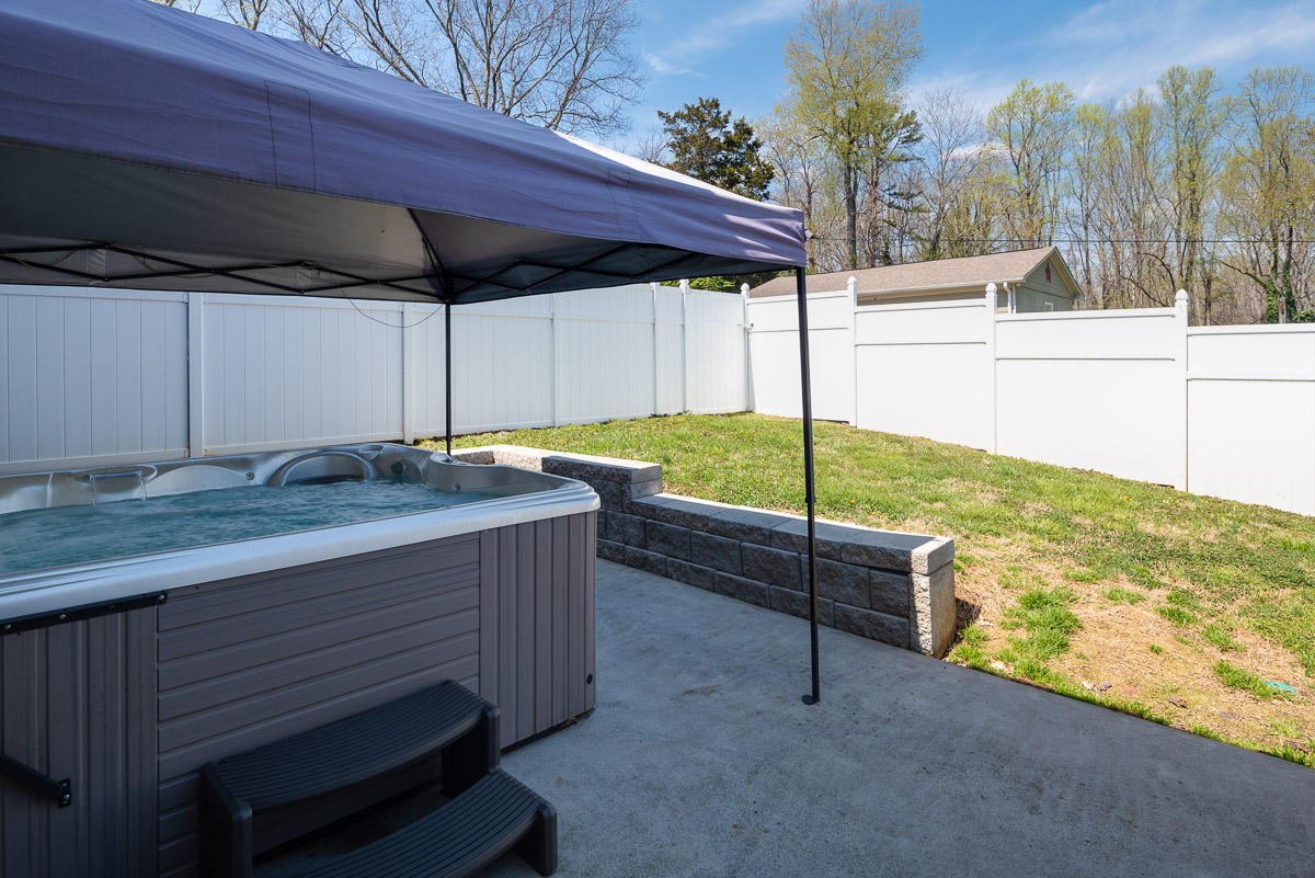 128 Outer Drive Oak Ridge, TN 37830 - Photo 20 of 23 Gallery Image 20