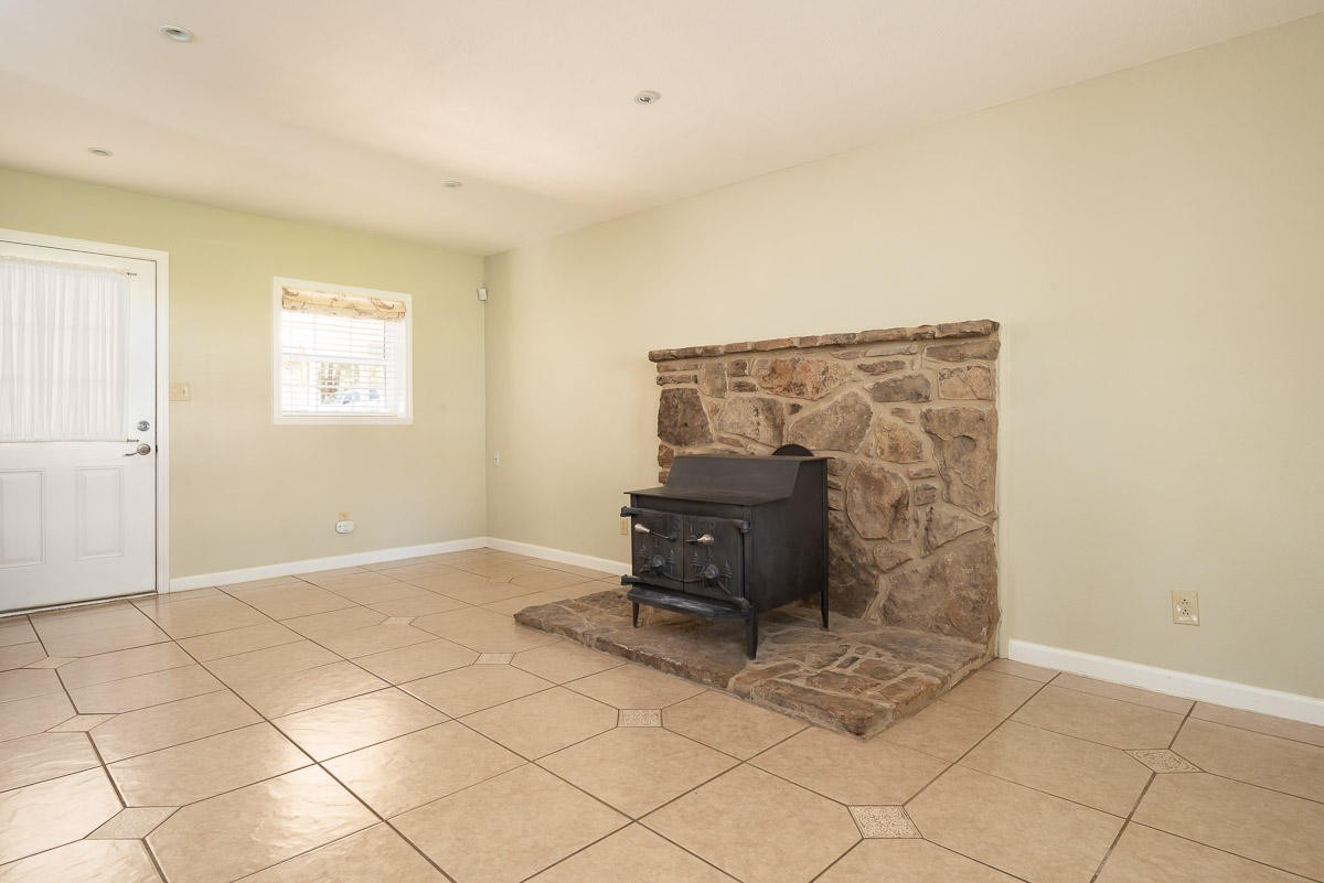 128 Outer Drive Oak Ridge, TN 37830 - Photo 10 of 23 Gallery Image 10