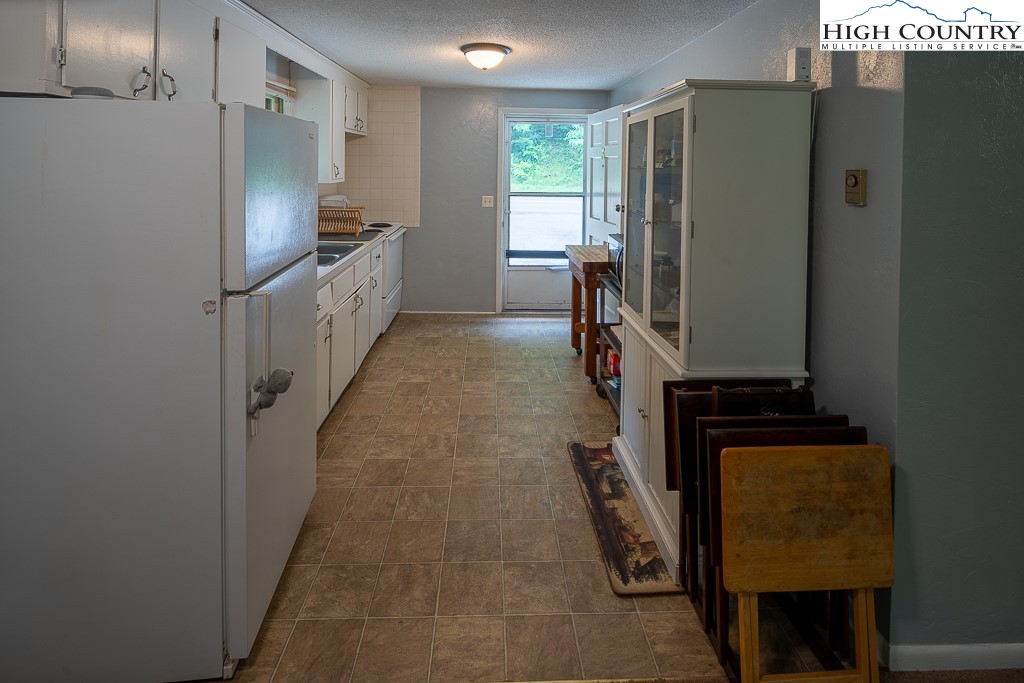 2691 Poplar Grove Road South, Unit 4 Boone, NC 28607 - Photo 28 of 50 Gallery Image 28