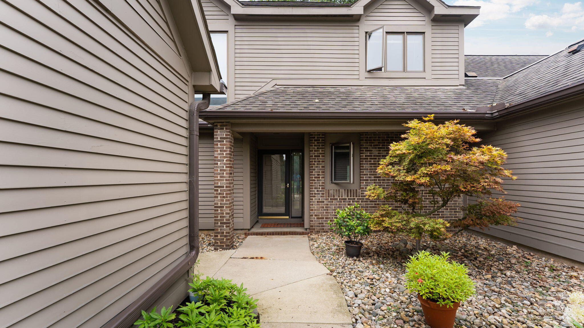 2641 Aspen Road Ann Arbor, MI 48108 - Photo 3 of 46 47-web-or-mls-DSC05258