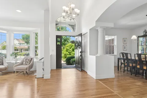 $675,000 | 6275 Murifield Drive, Gurnee, IL 60031