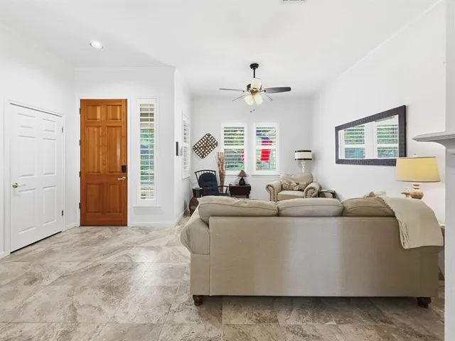 $1,925 | 126 Cold Springs Drive, Georgetown, TX 78633