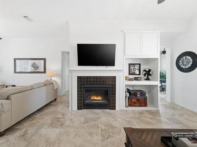 $1,925 | 126 Cold Springs Drive, Georgetown, TX 78633