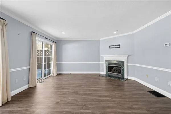 $3,400 | 67 North Quinsigamond Avenue, Unit 23, Shrewsbury, MA 01545