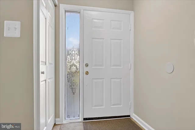 $3,000 | 402 Reneau Way, Herndon, VA 20170