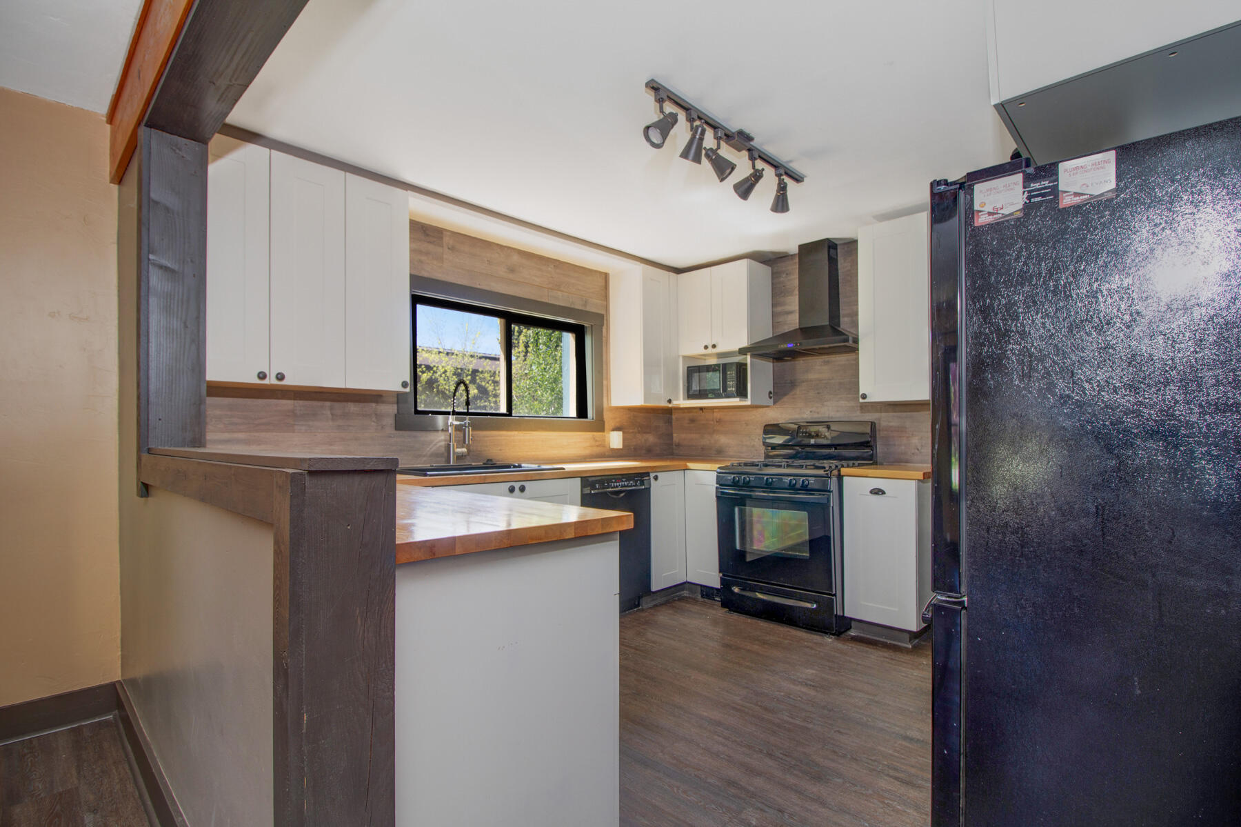 301 4th Avenue South Hailey, ID 83333 - Photo 3 of 23 _MG_2852-Edit