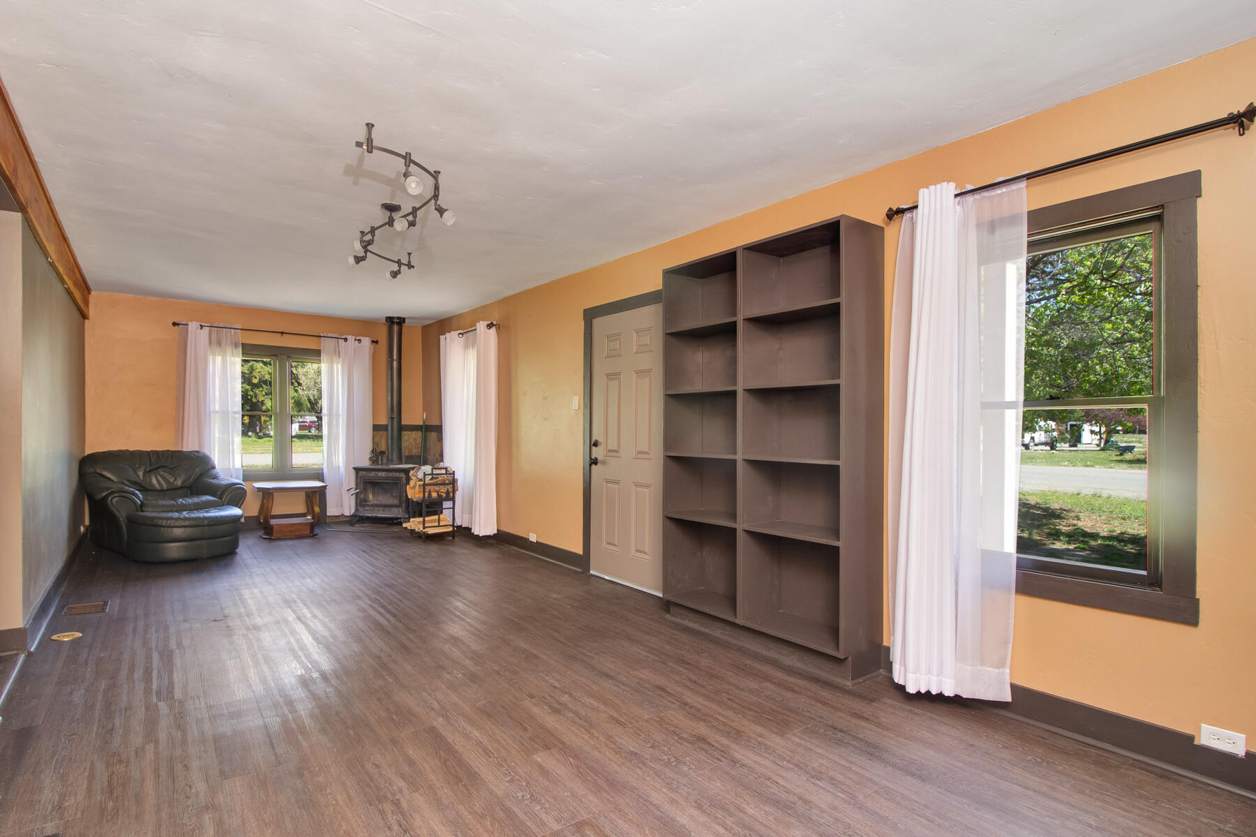 301 4th Avenue South Hailey, ID 83333 - Photo 4 of 23 _MG_2867-Edit