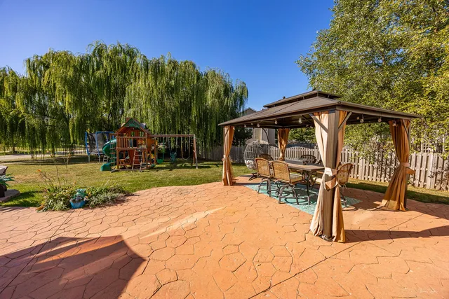 $625,000 | 555 Litchfield Way, Oswego, IL 60543