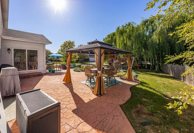 $625,000 | 555 Litchfield Way, Oswego, IL 60543