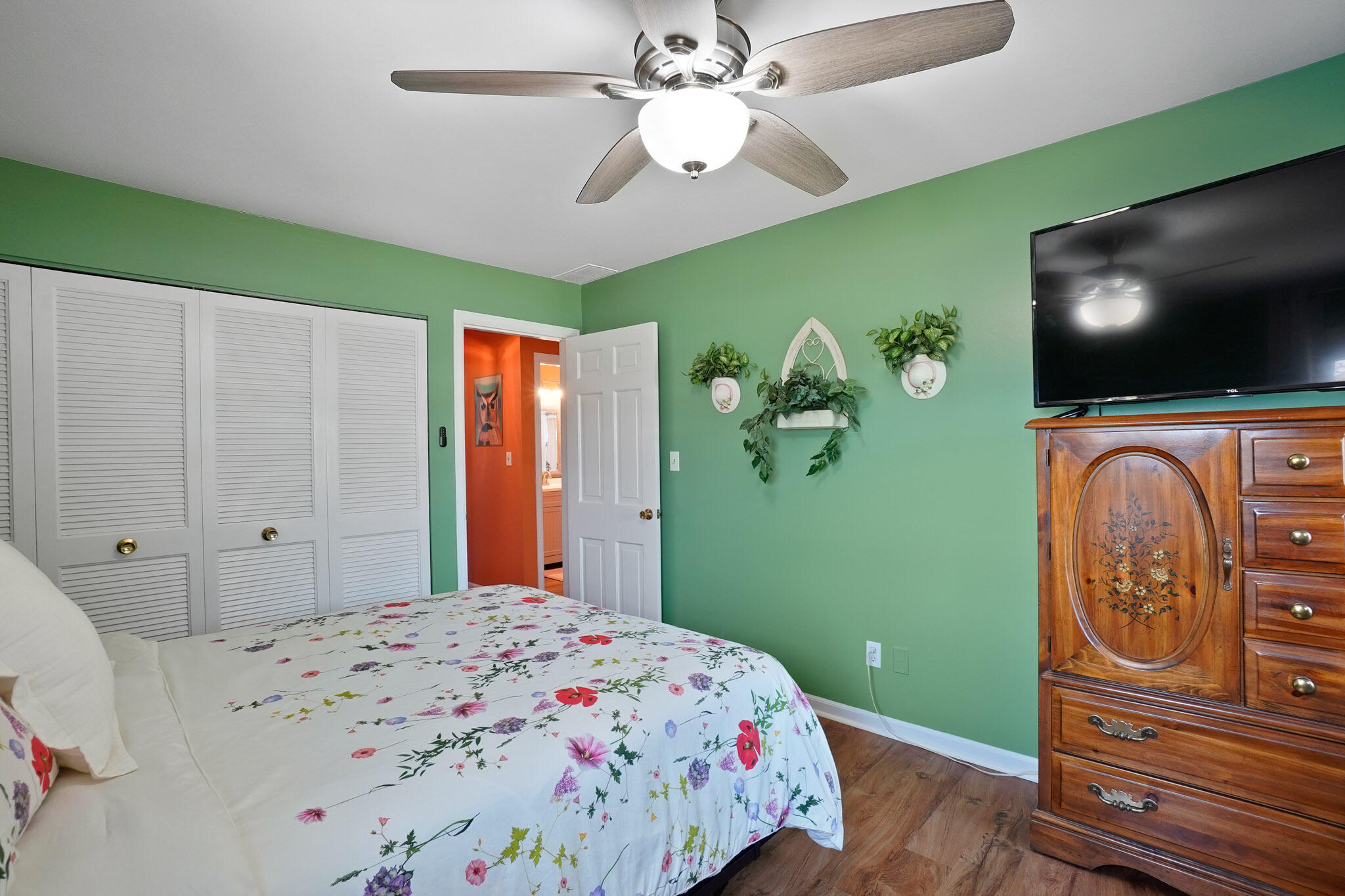 2575 West 65th Avenue Merrillville, IN 46410 - Photo 21 of 32 2048x1365