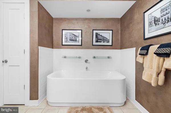 $850,000 | 1220 Bank Street, Unit 409, Baltimore, MD 21202