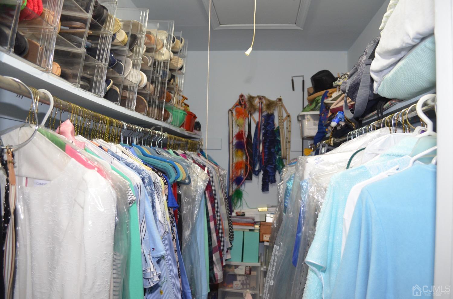 6 Foxhall Middlesex, NJ 08846 - Photo 12 of 18 Gallery Image 12