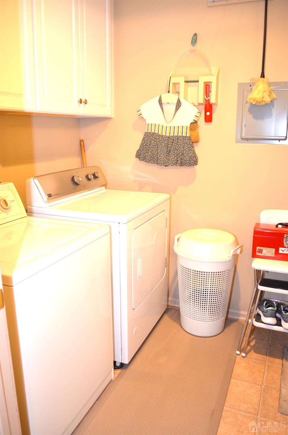 6 Foxhall Middlesex, NJ 08846 - Photo 16 of 18 Gallery Image 16