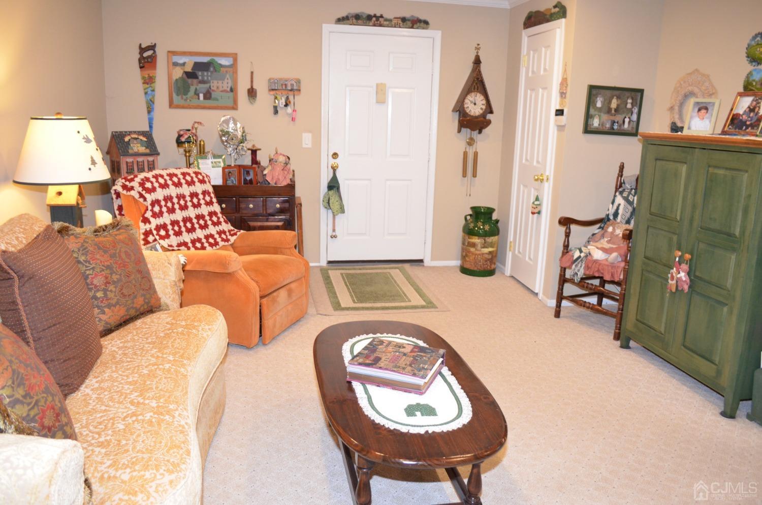 6 Foxhall Middlesex, NJ 08846 - Photo 7 of 18 Gallery Image 7