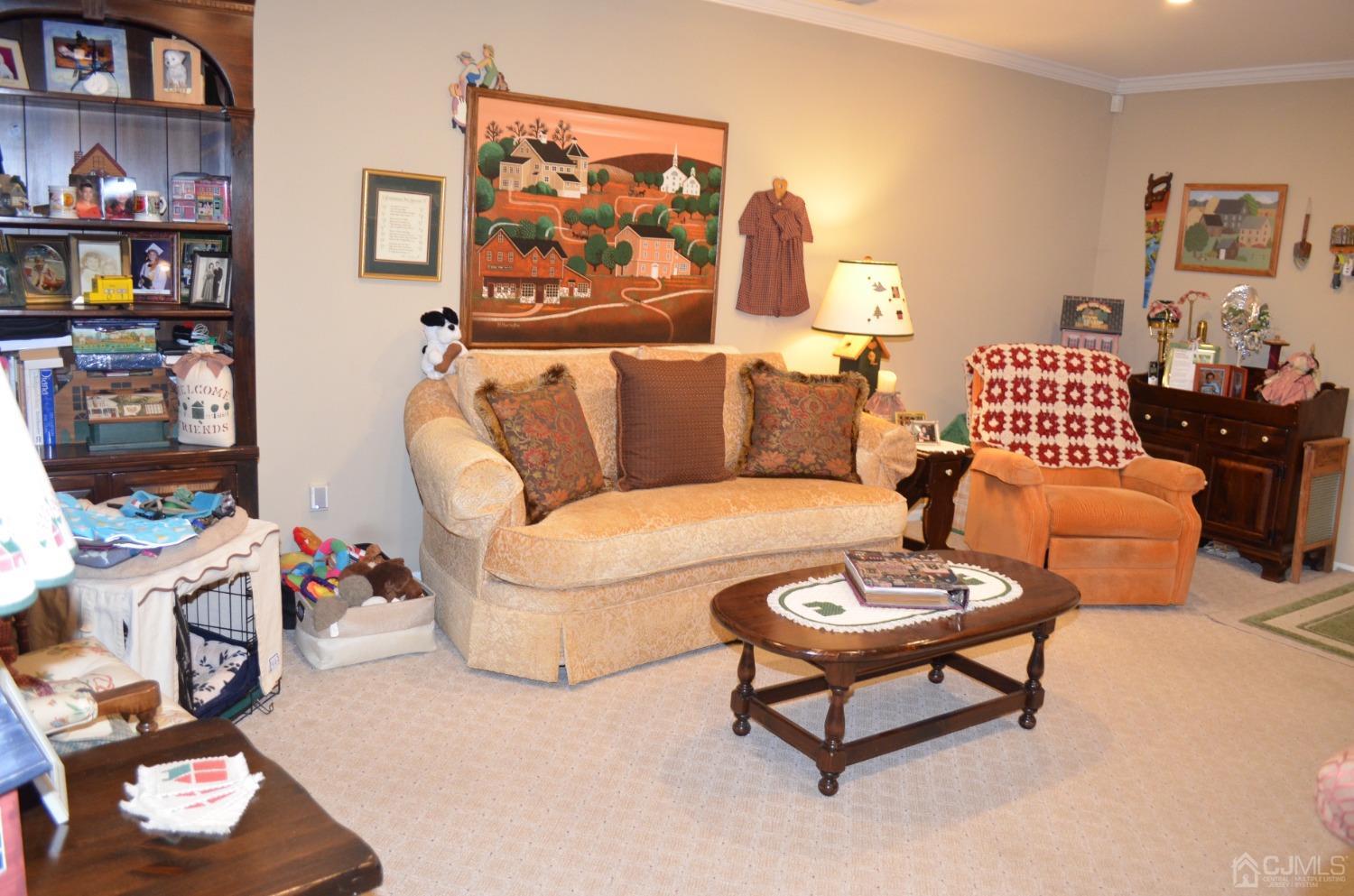 6 Foxhall Middlesex, NJ 08846 - Photo 8 of 18 Gallery Image 8
