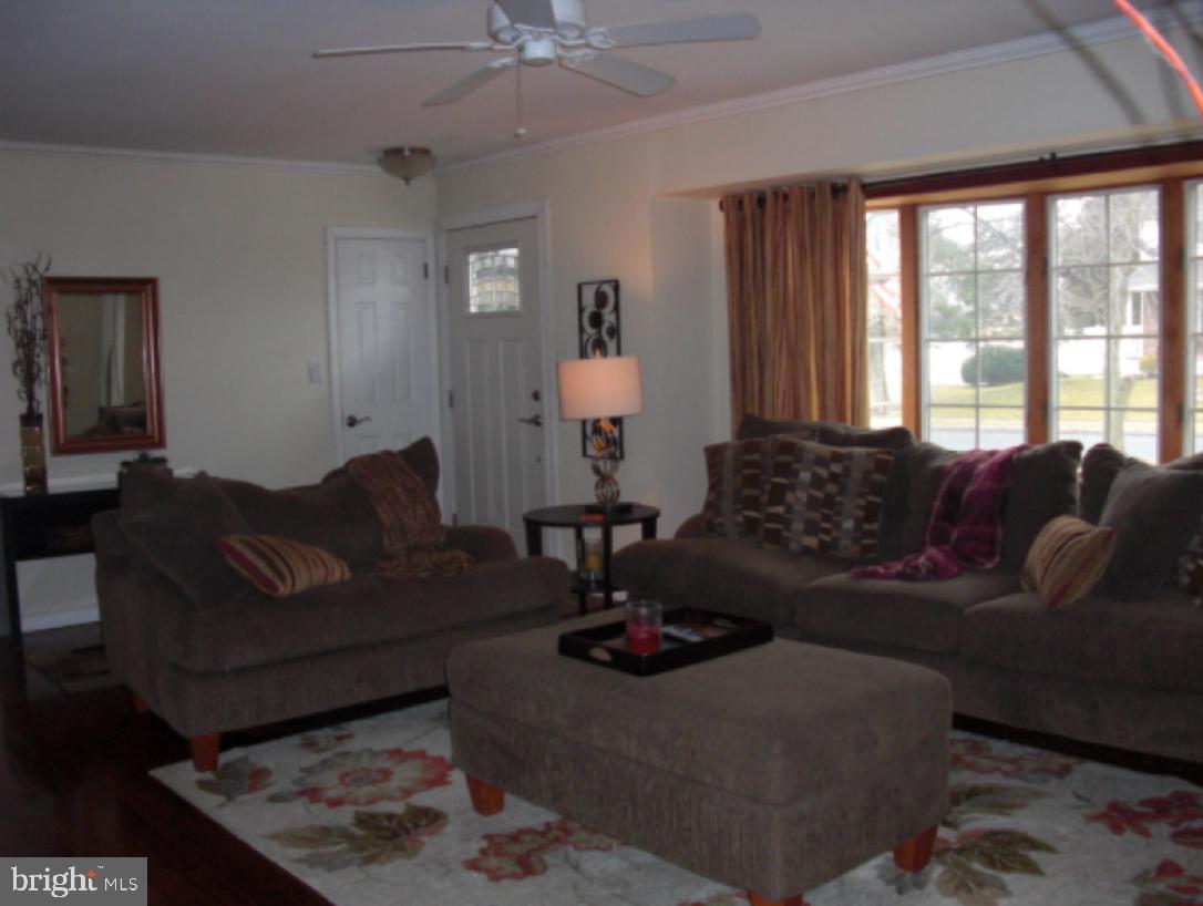 7 Dover Road Sewell, NJ 08080 - Photo 6 of 15