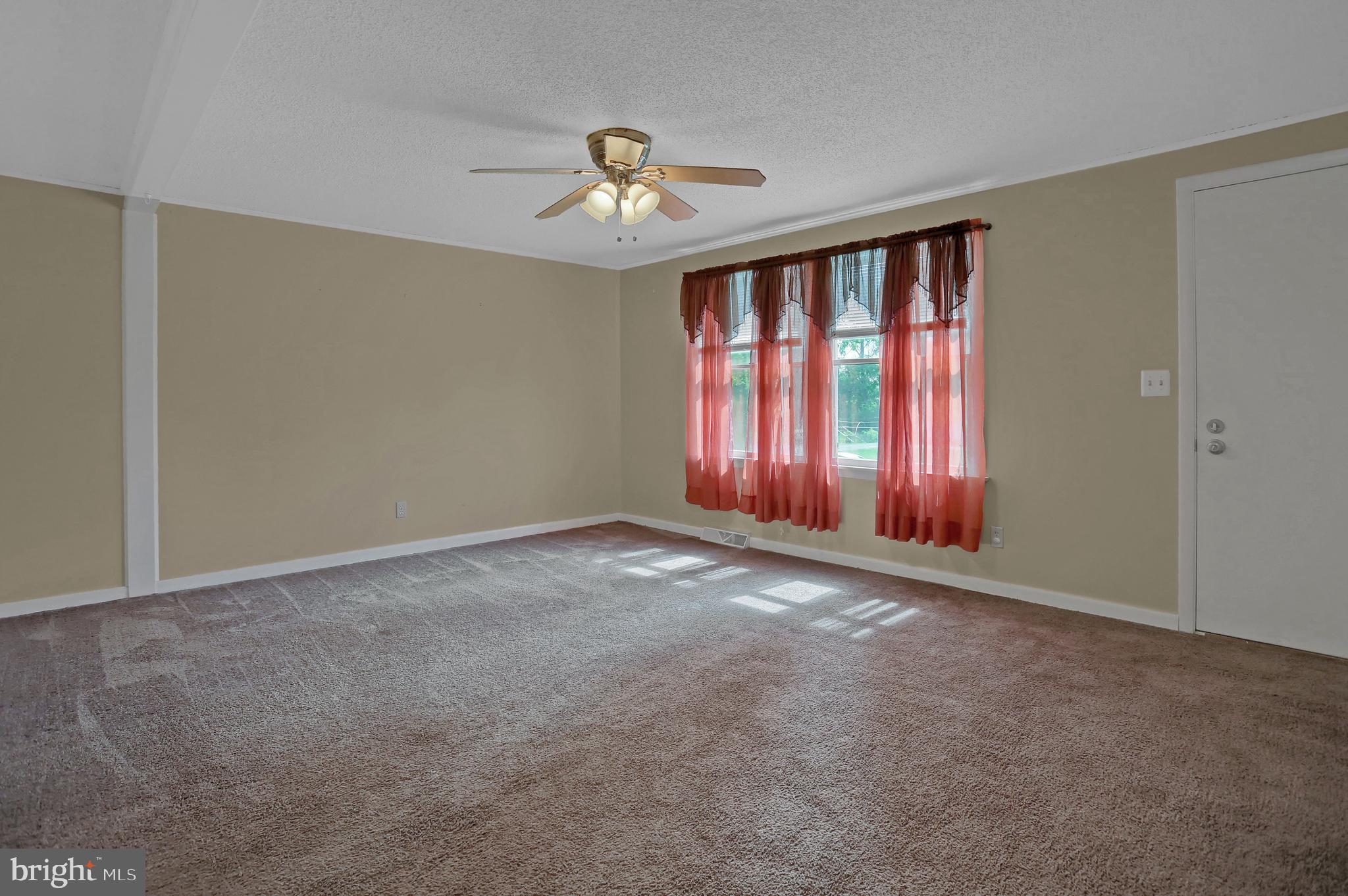 49 Poplar View Road Delta, PA 17314 - Photo 9 of 36 Gallery Image 9