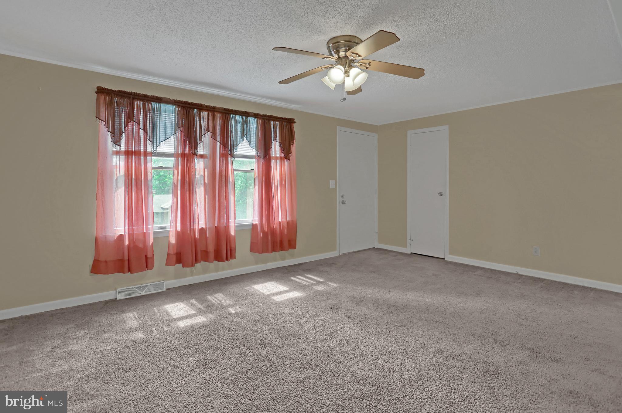 49 Poplar View Road Delta, PA 17314 - Photo 10 of 36 Gallery Image 10