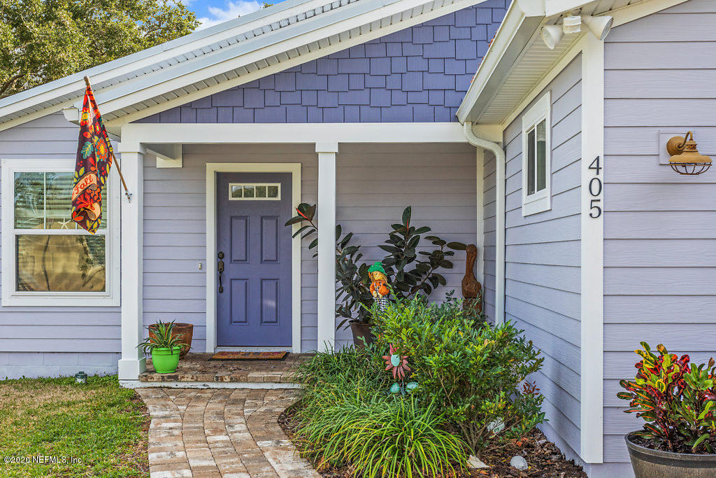 405 2nd Street St. Augustine, FL 32084 - Photo 1 of 49 a front view of a house with a yard
