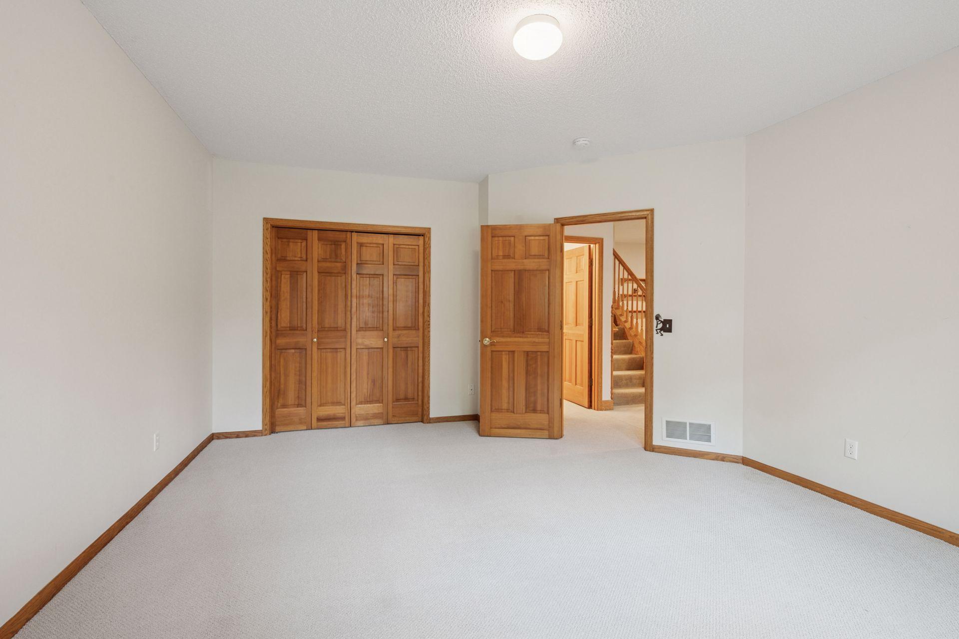 11202 Virginia Road Bloomington, MN 55438 - Photo 28 of 40 Gallery Image 28