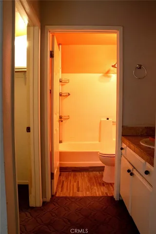 $399,000 | 7045 Woodley Avenue, Unit 124, Lake Balboa, CA 91406