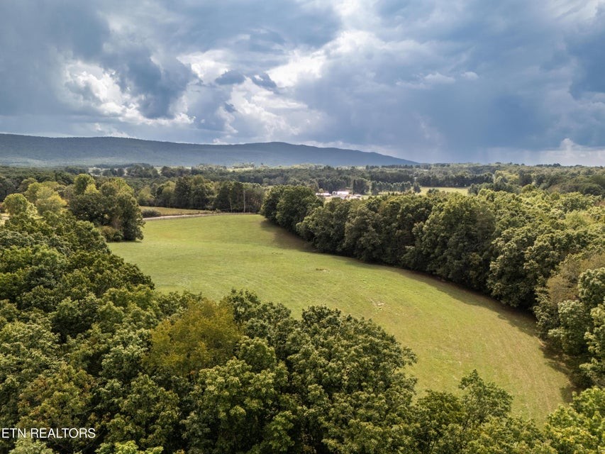 1079 York Road Crossville, TN 38555 - Photo 16 of 32 Gallery Image 16