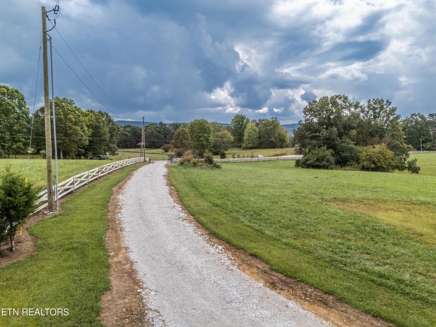 1079 York Road Crossville, TN 38555 - Photo 8 of 32 Gallery Image 8
