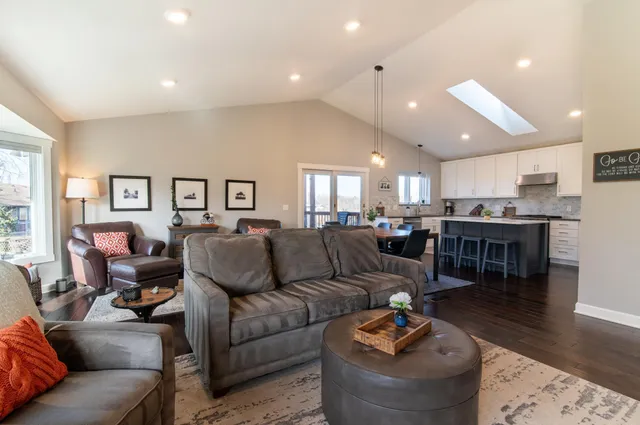 $549,900 | 676 North Hay Lake Road, Eagan, MN 55123