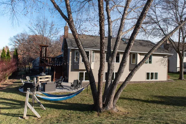 $549,900 | 676 North Hay Lake Road, Eagan, MN 55123