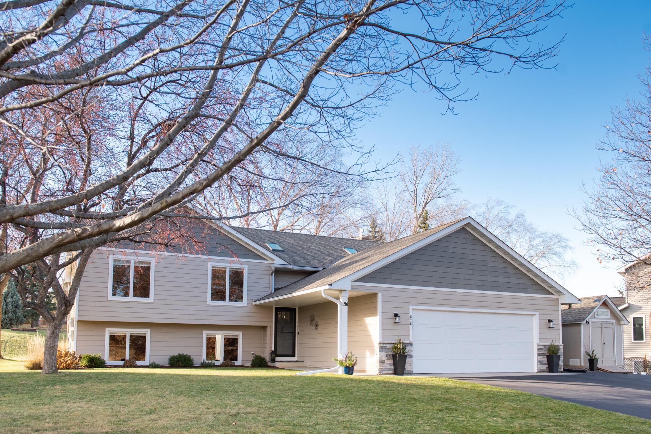 676 North Hay Lake Road Eagan, MN 55123 - Photo 5 of 56