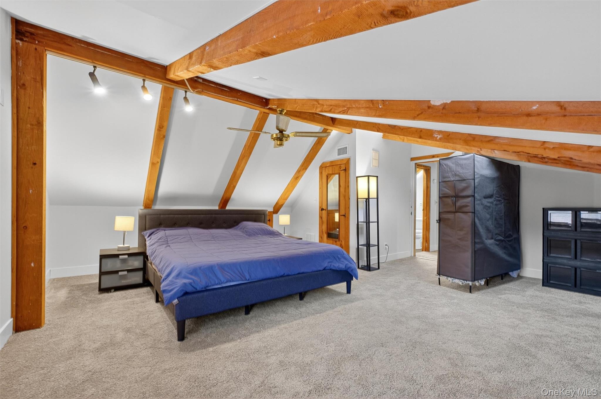 618 Salt Point Turnpike Poughkeepsie, NY 12601 - Photo 21 of 38