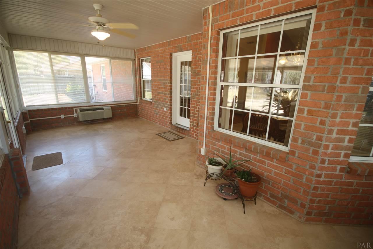 5337 Morgan Ridge Drive Milton, FL 32570 - Photo 39 of 50 side to side. Room is heated & cooled.