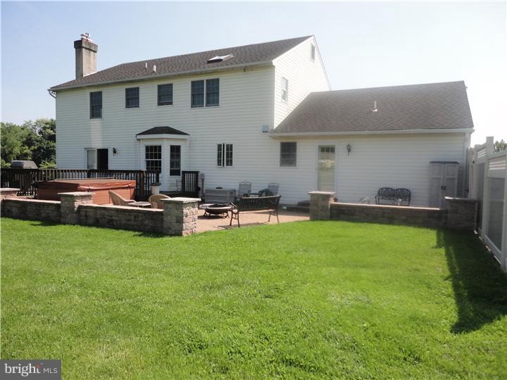 541 Middletown Road Media, PA 19063 - Photo 20 of 23 Exterior Back