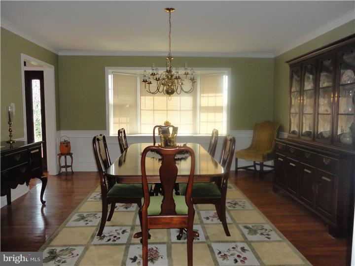 541 Middletown Road Media, PA 19063 - Photo 6 of 23 Dining Room
