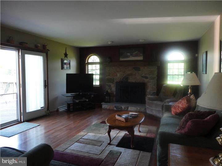 541 Middletown Road Media, PA 19063 - Photo 9 of 23 Family Room