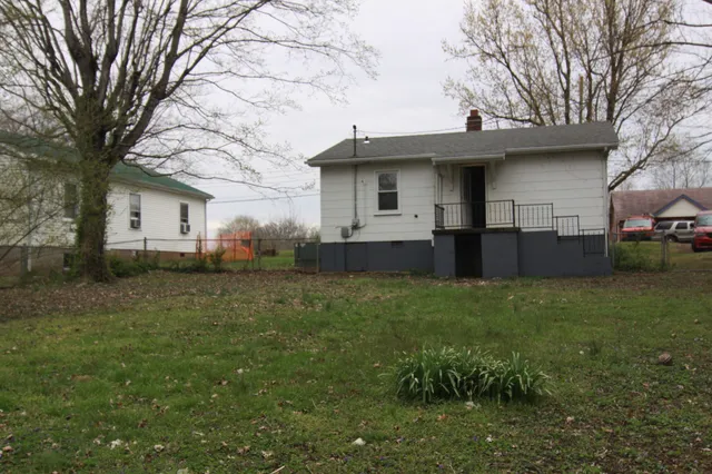 $995 | 922 Wall Street, Clarksville, TN 37040