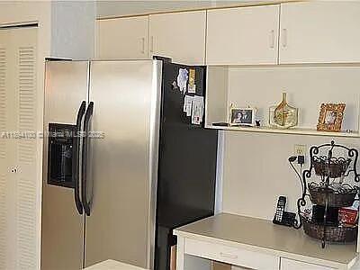 5920 York Lane Davie, FL 33331 - Photo 12 of 30