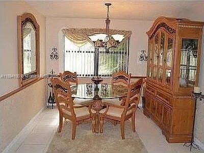 5920 York Lane Davie, FL 33331 - Photo 9 of 30