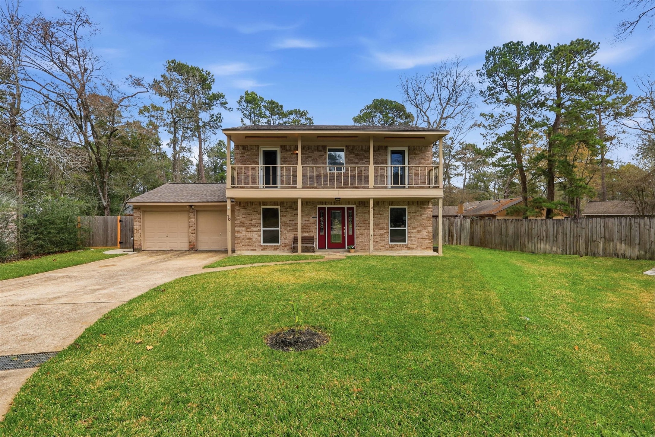 10 East Broken Oak Court Spring, TX 77381 - Photo 1 of 47 Welcome home! This beautiful cul-de-sac lot has plenty of room for running around, and the top floor double balcony is fantastic for some fresh air.