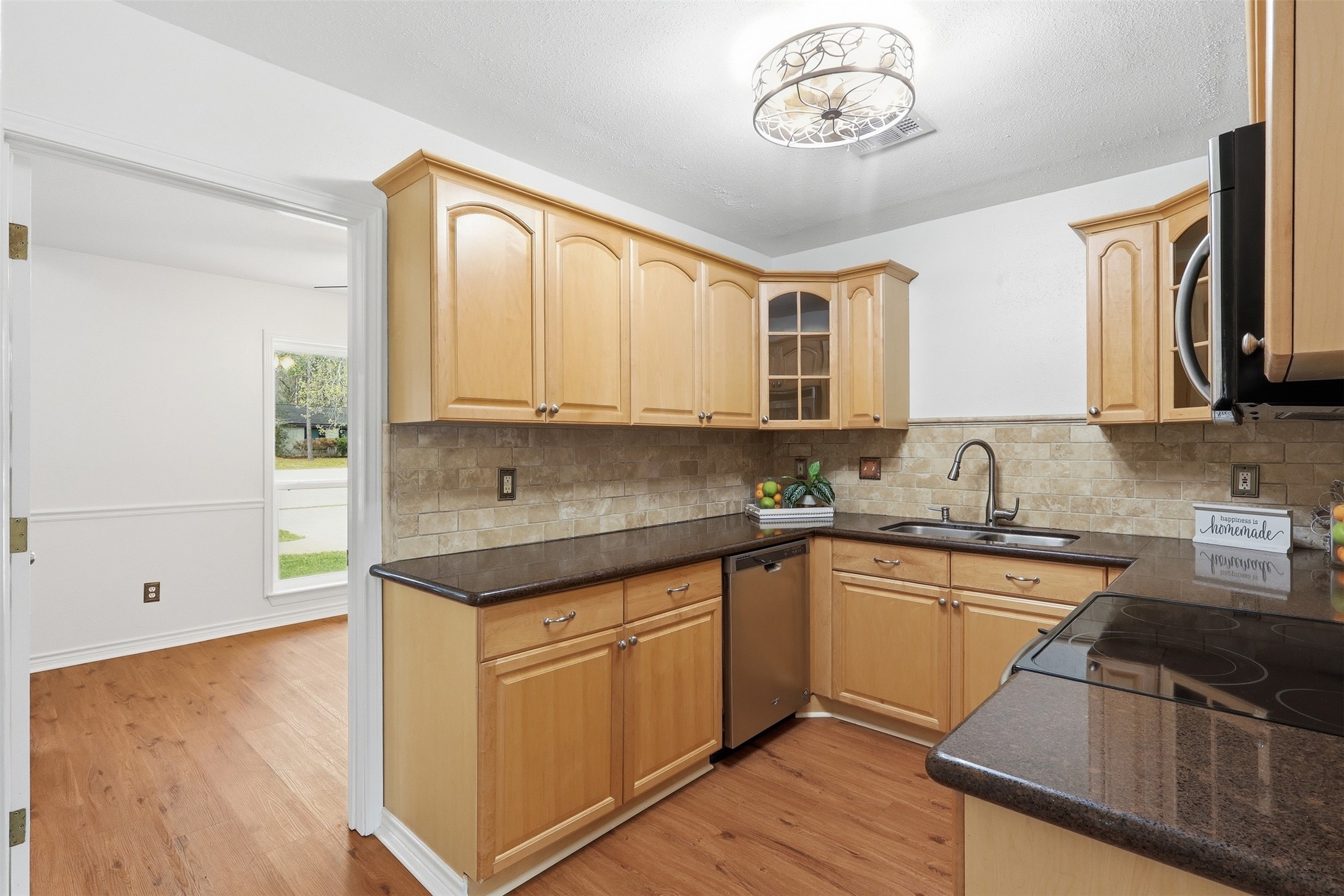 10 East Broken Oak Court Spring, TX 77381 - Photo 14 of 47 Prep for dinner parties, with ample counter space!