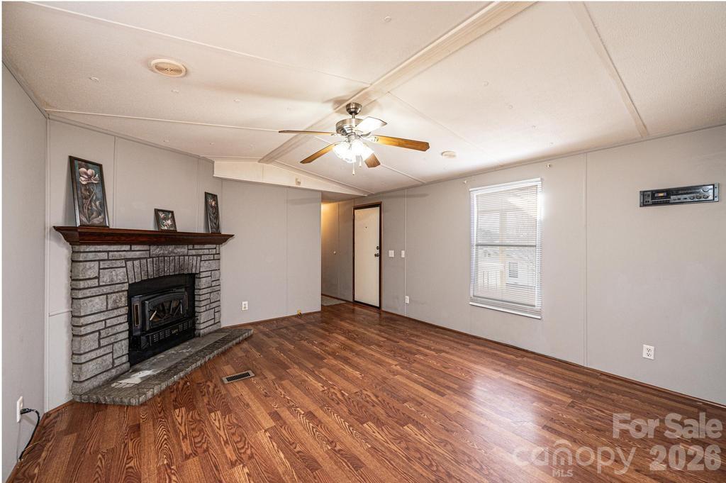 4791 Helton Road Granite Falls, NC 28630 - Photo 5 of 34